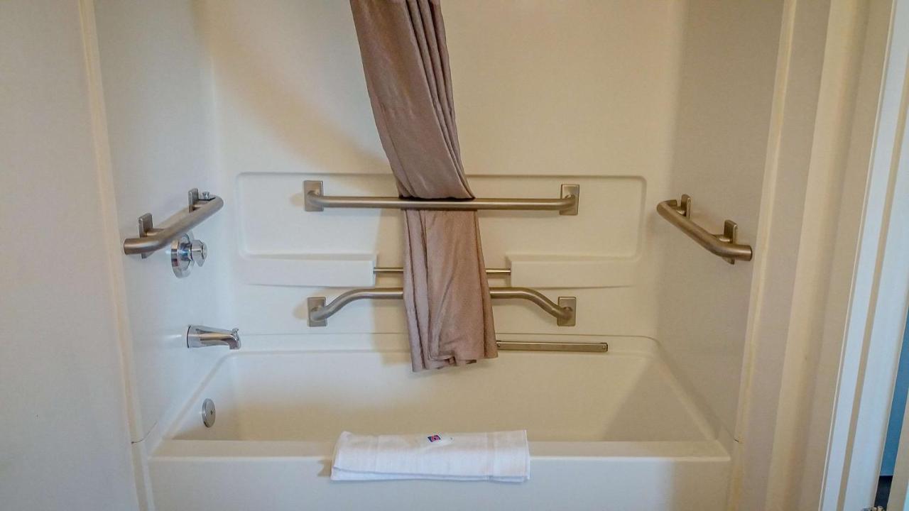 Motel 6-Greensboro, Nc - I-40 Εξωτερικό φωτογραφία